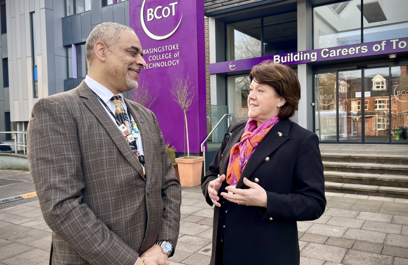 Maria Miller MP meets with BCoT Principal during apprenticeship week