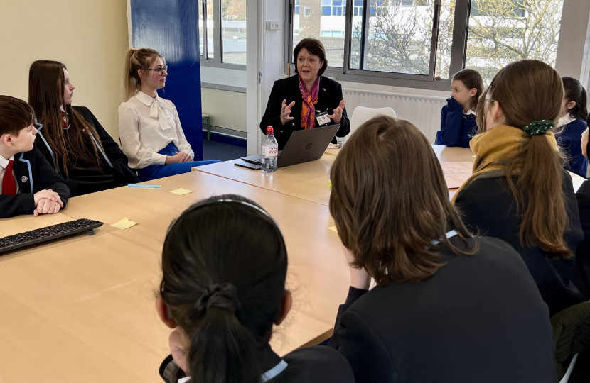 Maria Miller MP talks to Cranbourne school pupils about internet safety